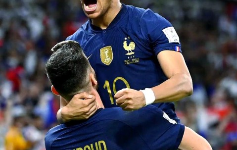 AYX-姆巴佩在美国队比赛中大胜，精彩发挥引发热议！的简单介绍