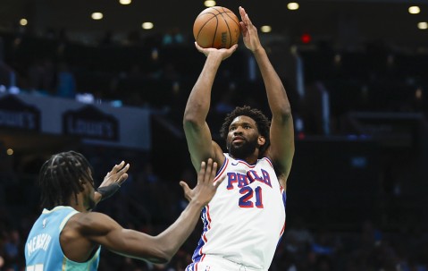 爱游戏-包含西亚卡姆连续十五场比赛得分超过连败，FPX挑战极限！的词条