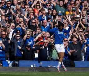 爱游戏-出色防守引发热议！，Ming在阿森纳比赛中险胜赢得满堂喝彩(金钟国尹恩惠)