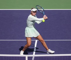 爱游戏体育- 科维托娃意外战胜热火，出色发挥引爆全场！上演精彩一战